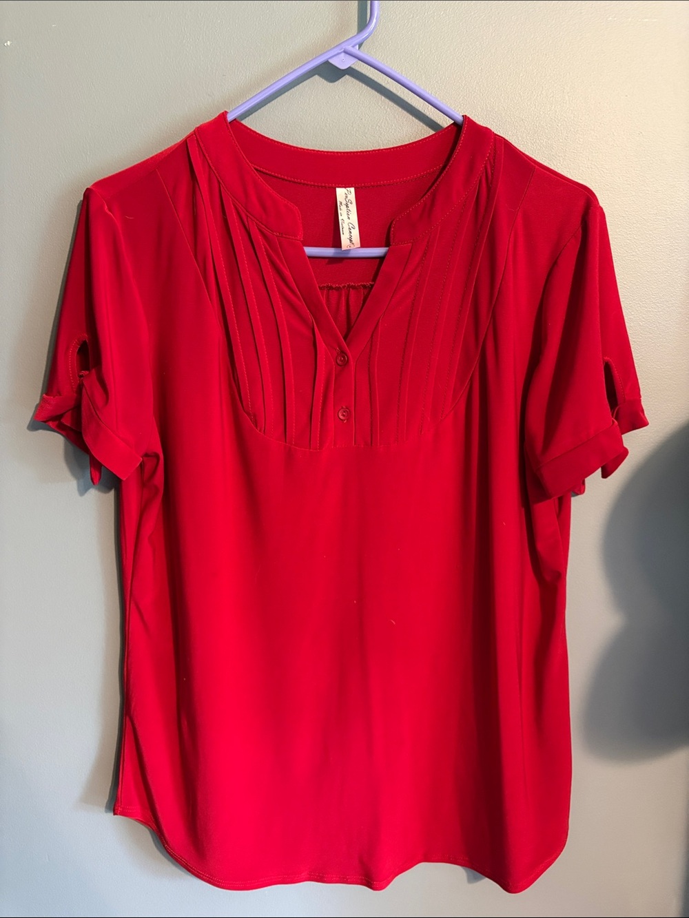 PerSeption Concept Red Pleated V-Neck Short Sleeve Blouse
